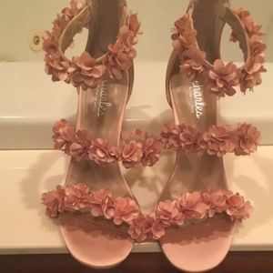 NWOT floral high heel sandals